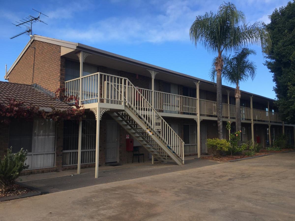 Darling Junction Motor Inn Wentworth Exterior photo